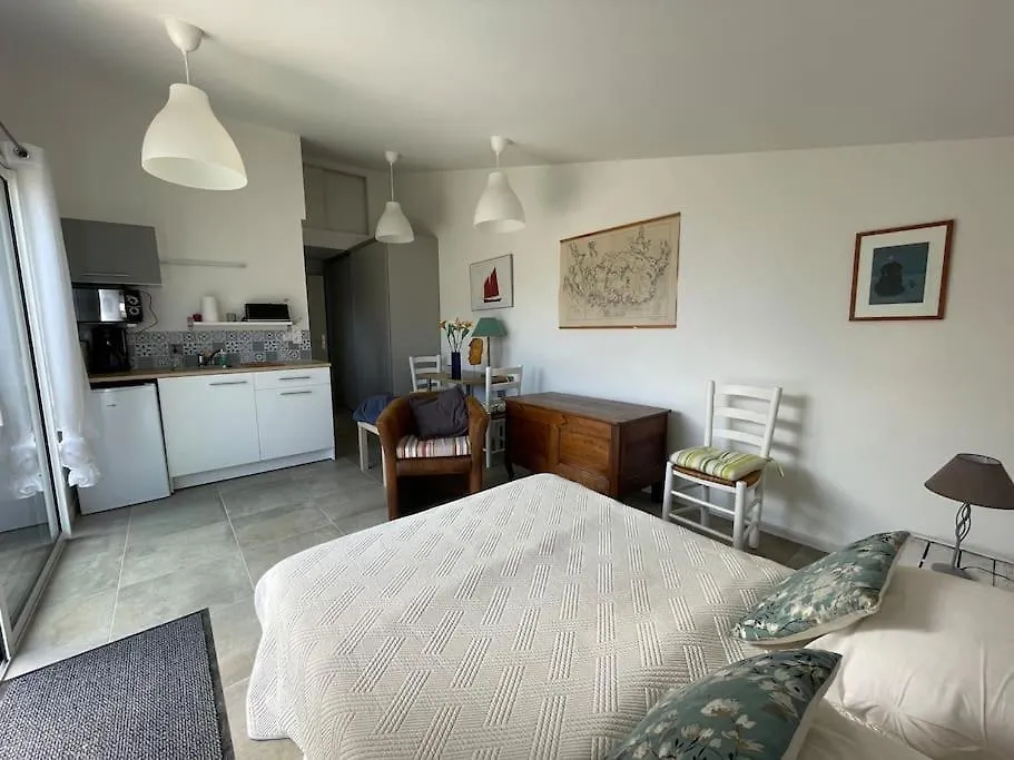 Studio Au Calme Avec Jardin Et Stationnement Vannes