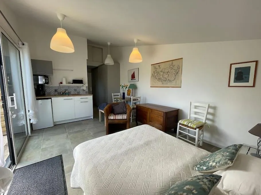 Studio Au Calme Avec Jardin Et Stationnement Vannes Apartment