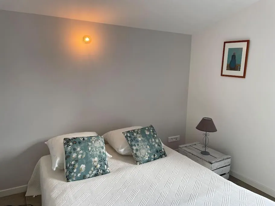 Apartment Studio Au Calme Avec Jardin Et Stationnement Vannes France